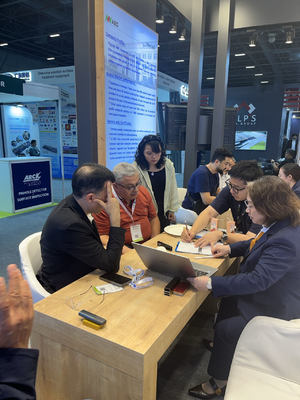 High-performance Pre-treatment System Vertical Anodizing Production Line for Aluminum Profiles