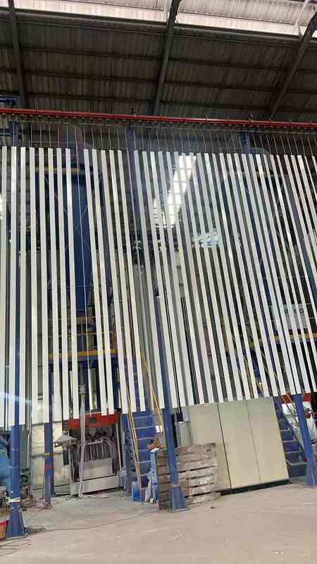 Conveying Chain Speed Adjusttable Customized Capacity for Customers  Vertical Powder Coating Line for Aluminum Profiles
